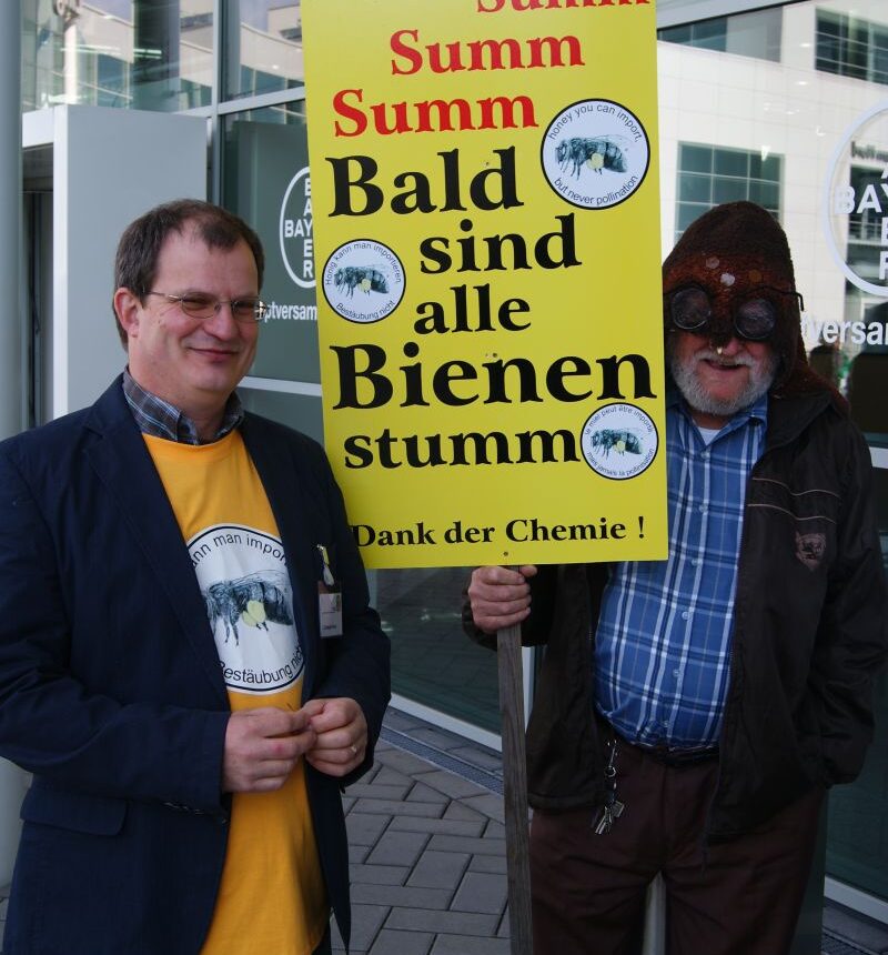 [Christoph Koch] Bienensterben 2009 in Österreich – ein Zufall oder ein erneuter Skandal?