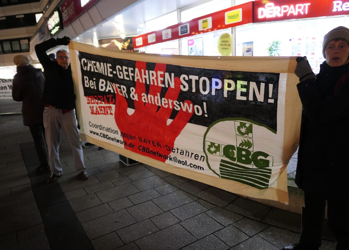 CBG-Mahnwache zu „40 Jahre Bhopal“